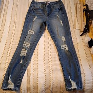 So Vintage Vibe Distressed Blue Jeans